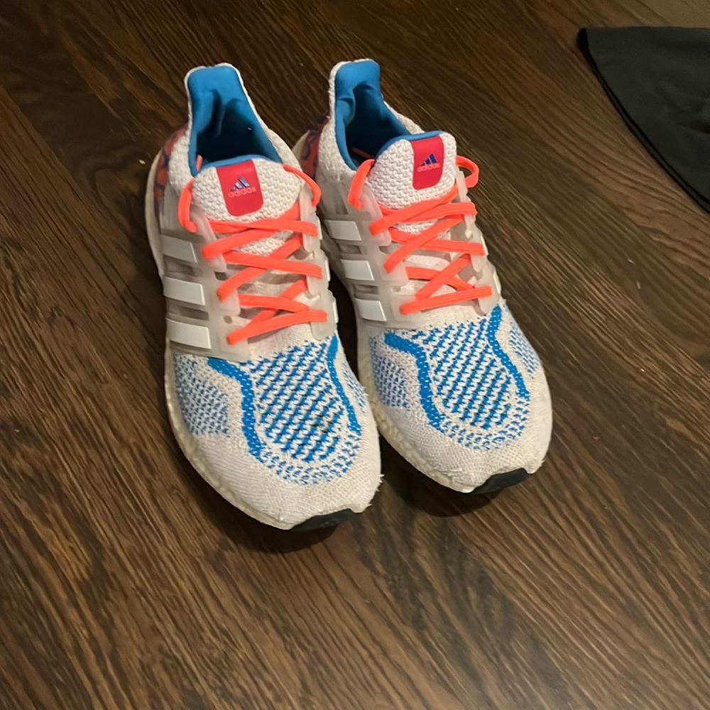 Adidas ultra boosts size 7.5